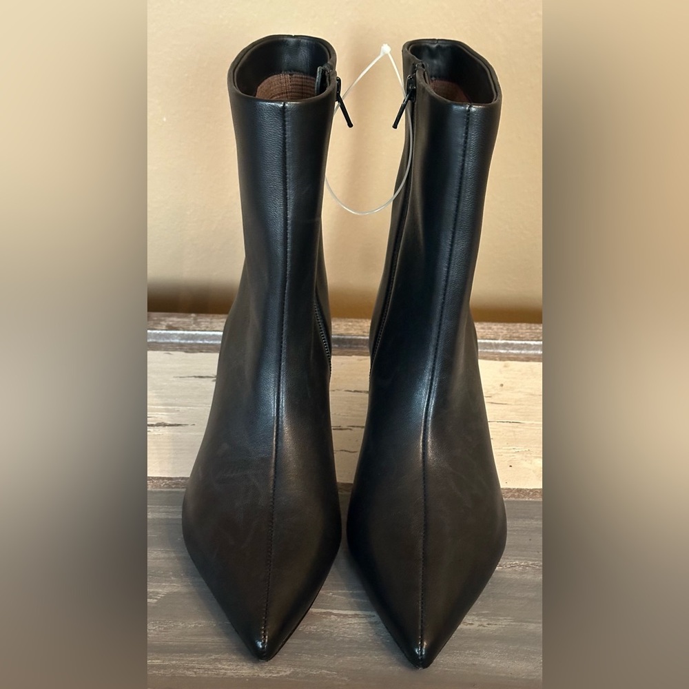 Jennifer Sumko x Antonio Melani Black Leather Pointed Toe Kitten Heel Boots 6.5M - Picture 2 of 7
